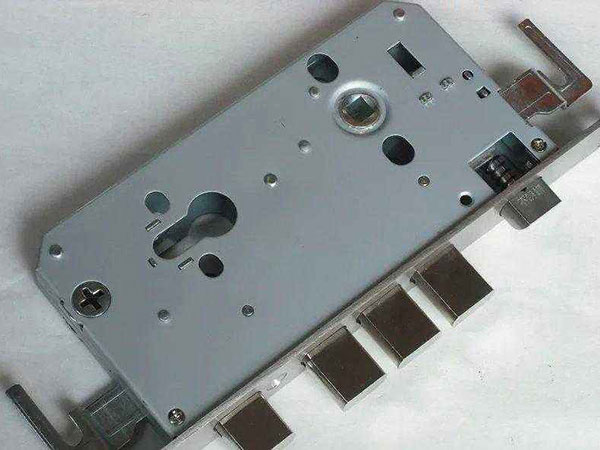 平和24小时上门开锁公司